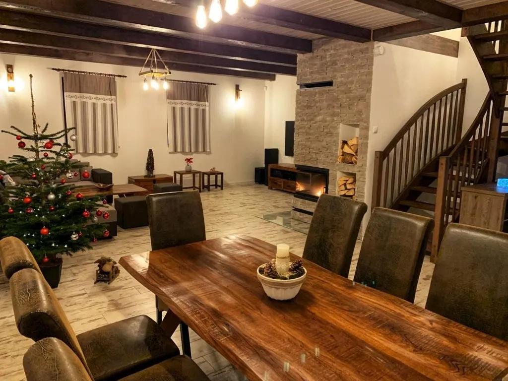 Vila Svistovka Stara Lesna Exterior foto